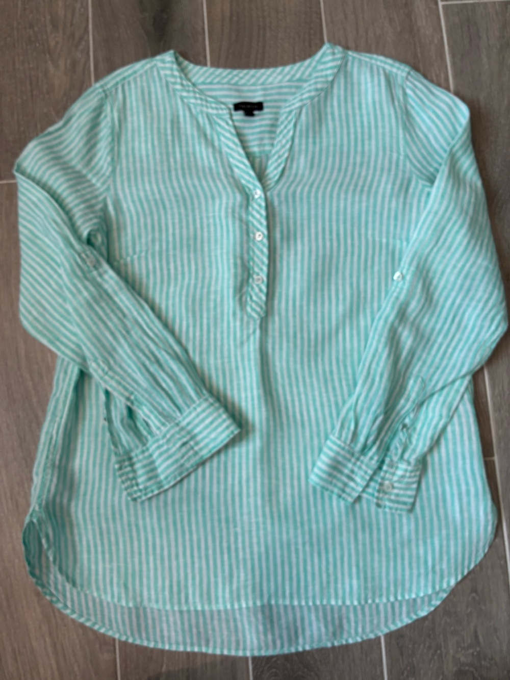 Talbots Linen Band Collar Popover. Small.